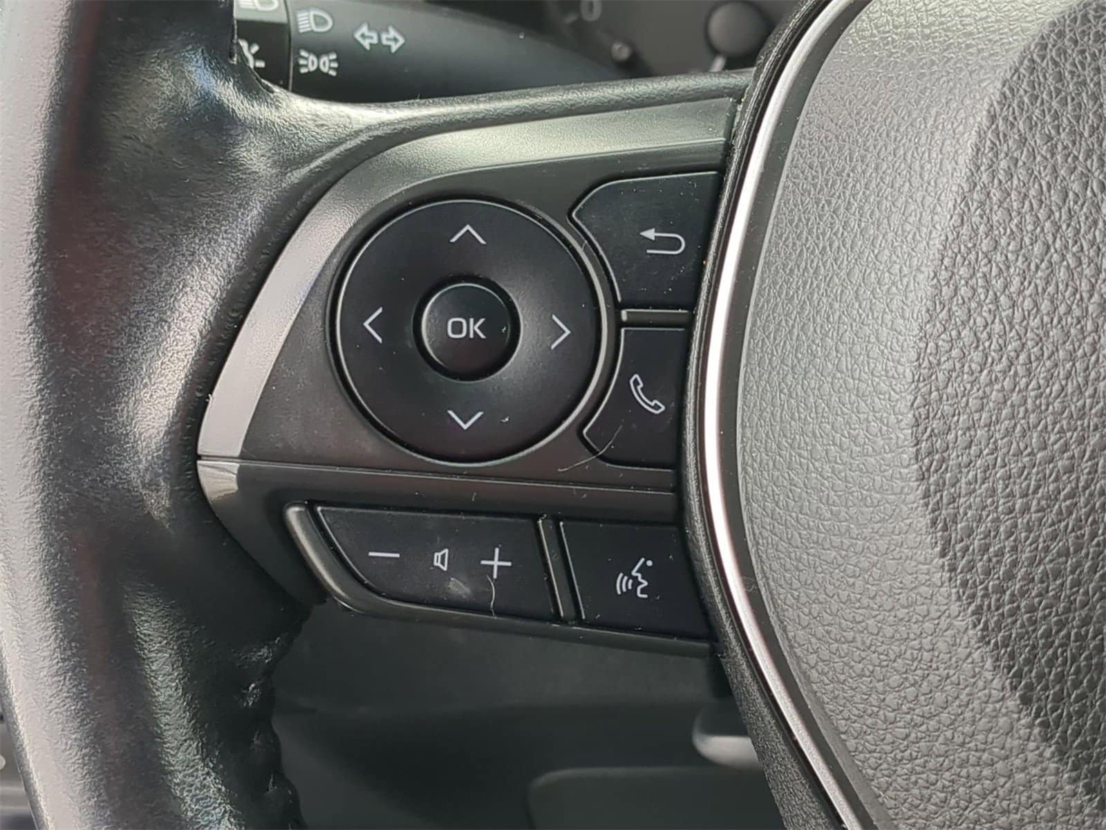 Thumbnail: 2023 Toyota Corolla Cross - 30