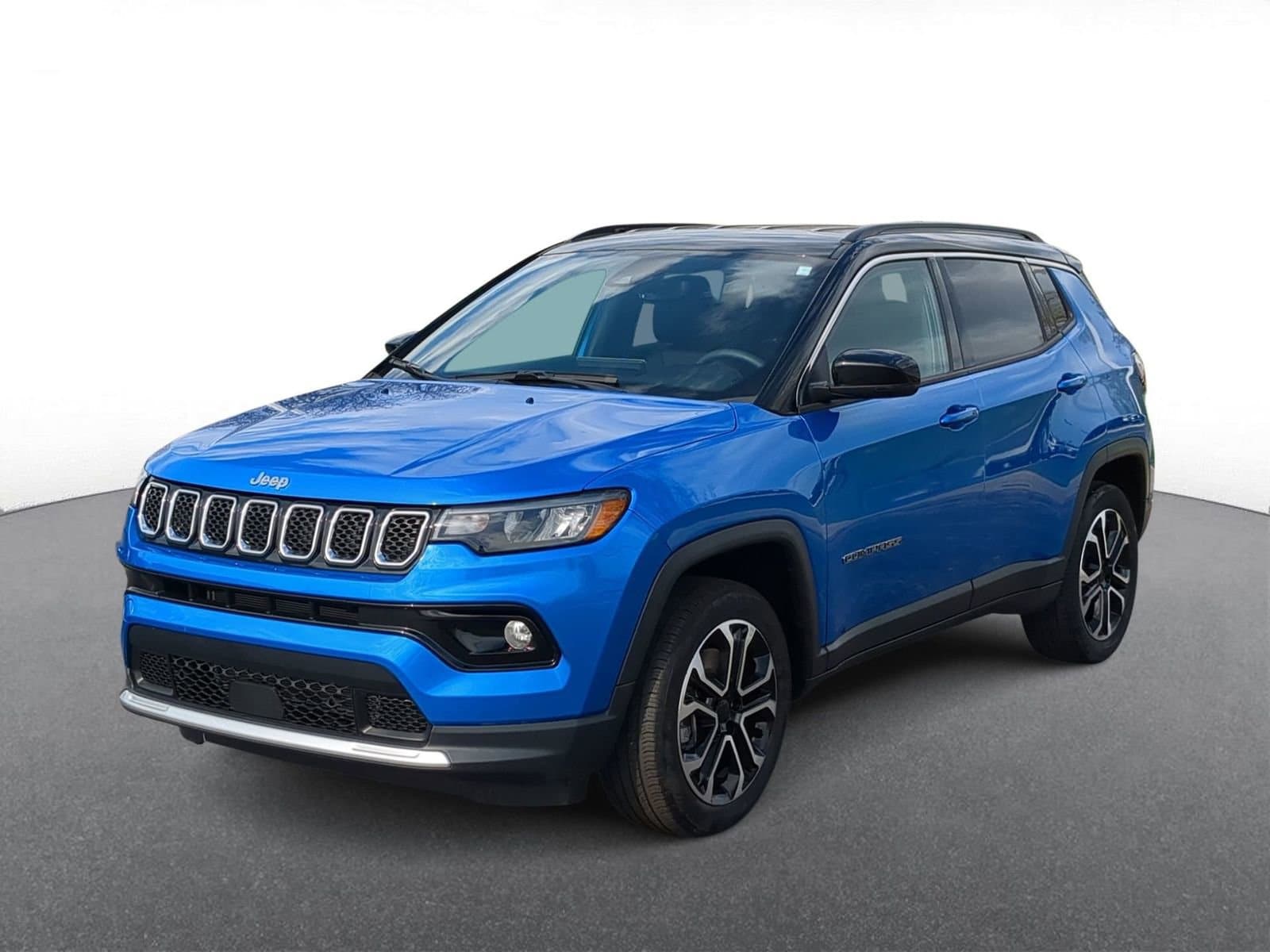 Thumbnail: 2023 Jeep Compass - 4