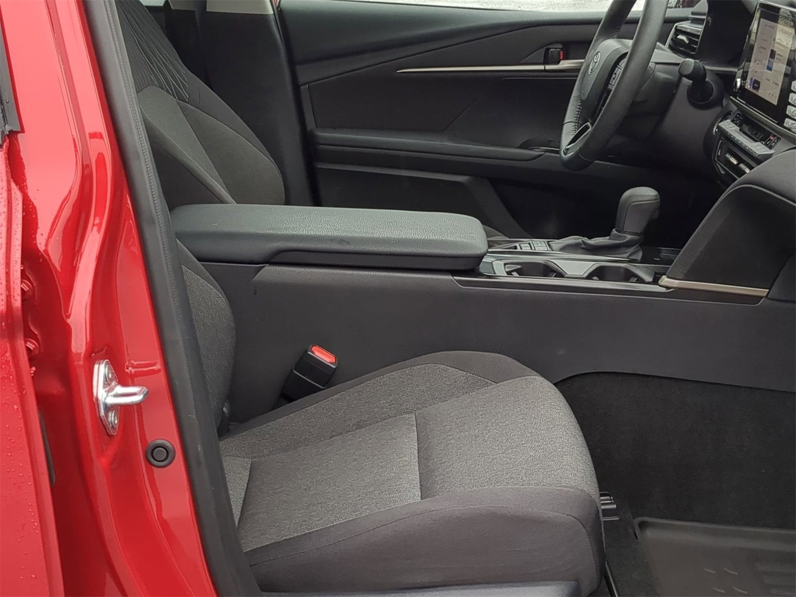 Thumbnail: 2025 Toyota Camry - 28