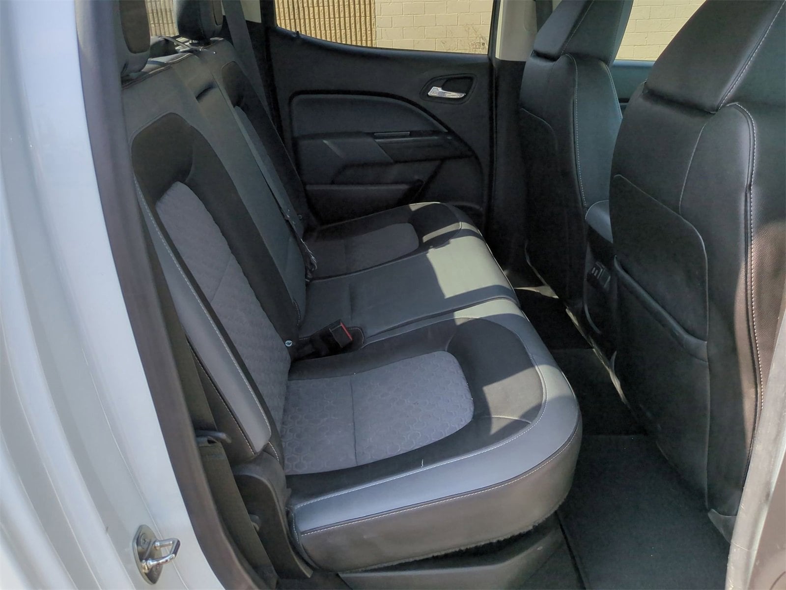 Thumbnail: 2018 Chevrolet Colorado - 18