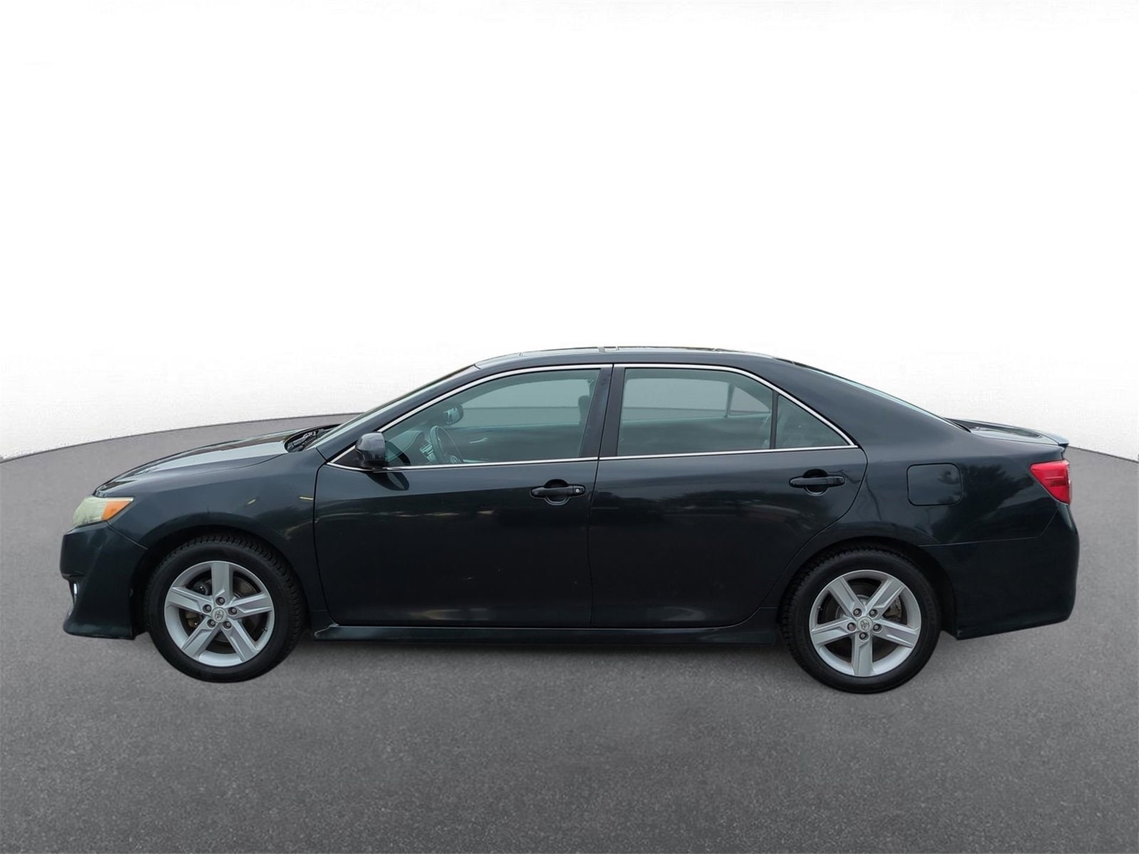Thumbnail: 2012 Toyota Camry - 5