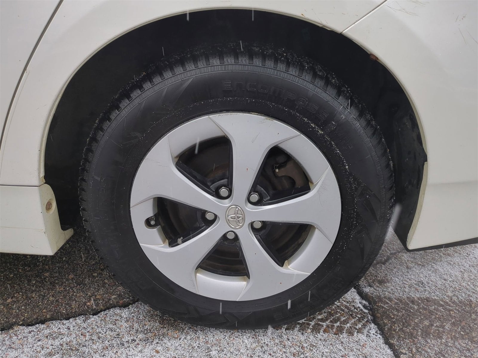 Thumbnail: 2012 Toyota Prius - 14