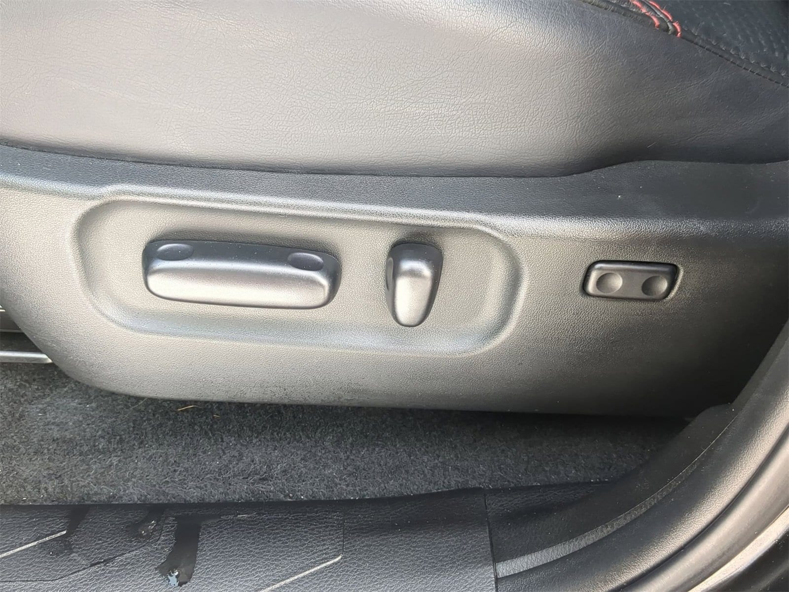 Thumbnail: 2023 Toyota Tacoma - 18