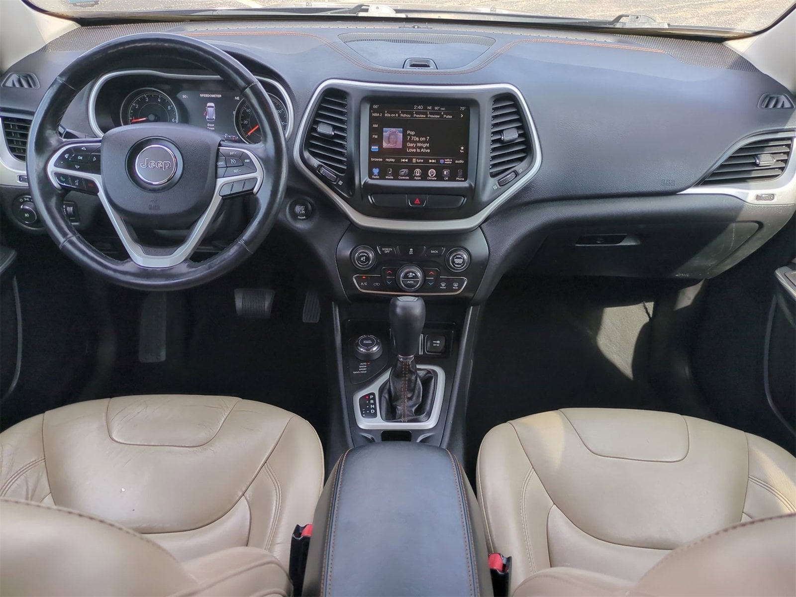 Thumbnail: 2015 Jeep Cherokee - 15