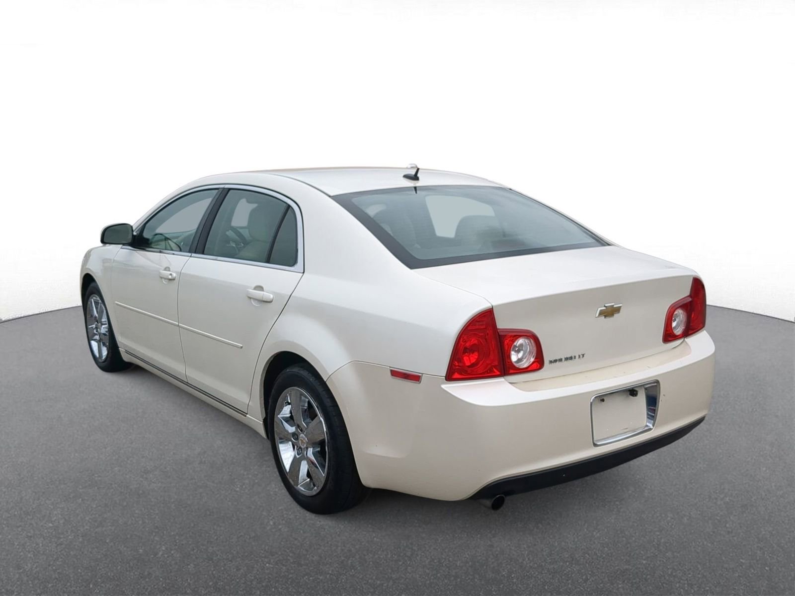 Thumbnail: 2010 Chevrolet Malibu - 6