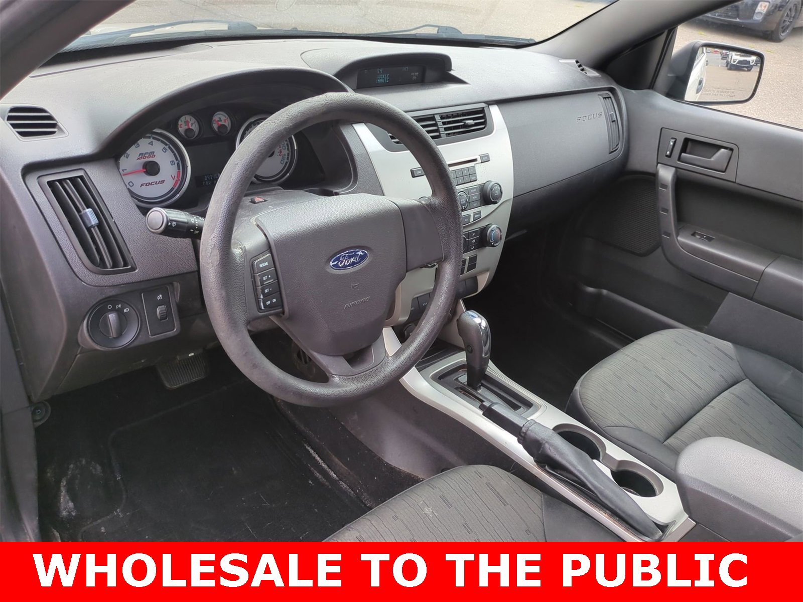 Thumbnail: 2010 Ford Focus - 10