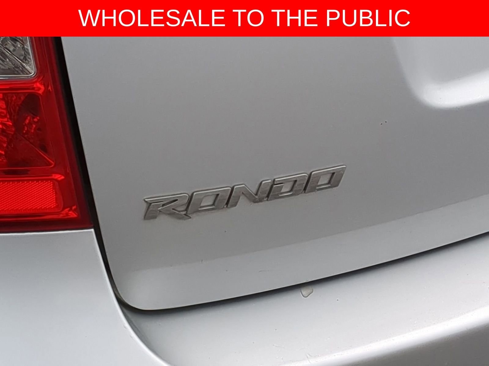 Thumbnail: 2008 Kia Rondo - 13