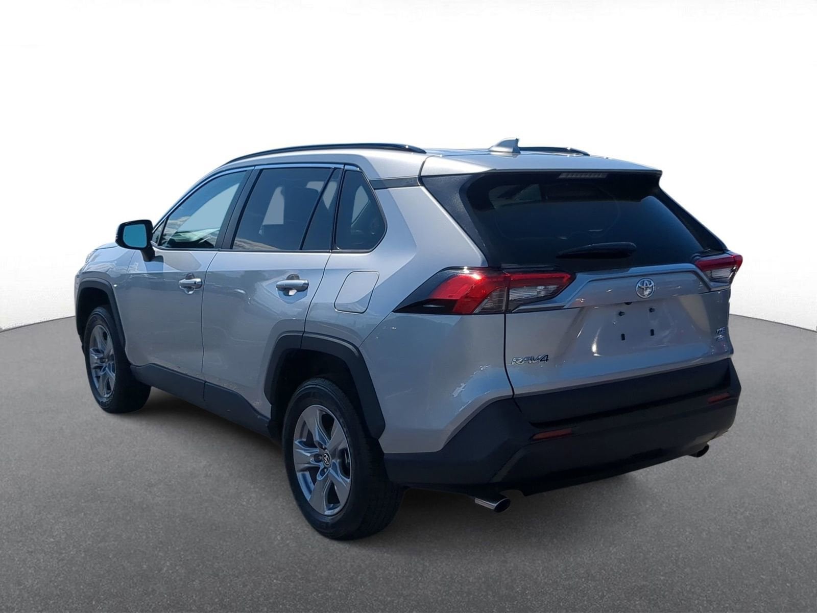 Thumbnail: 2025 Toyota RAV4 - 6