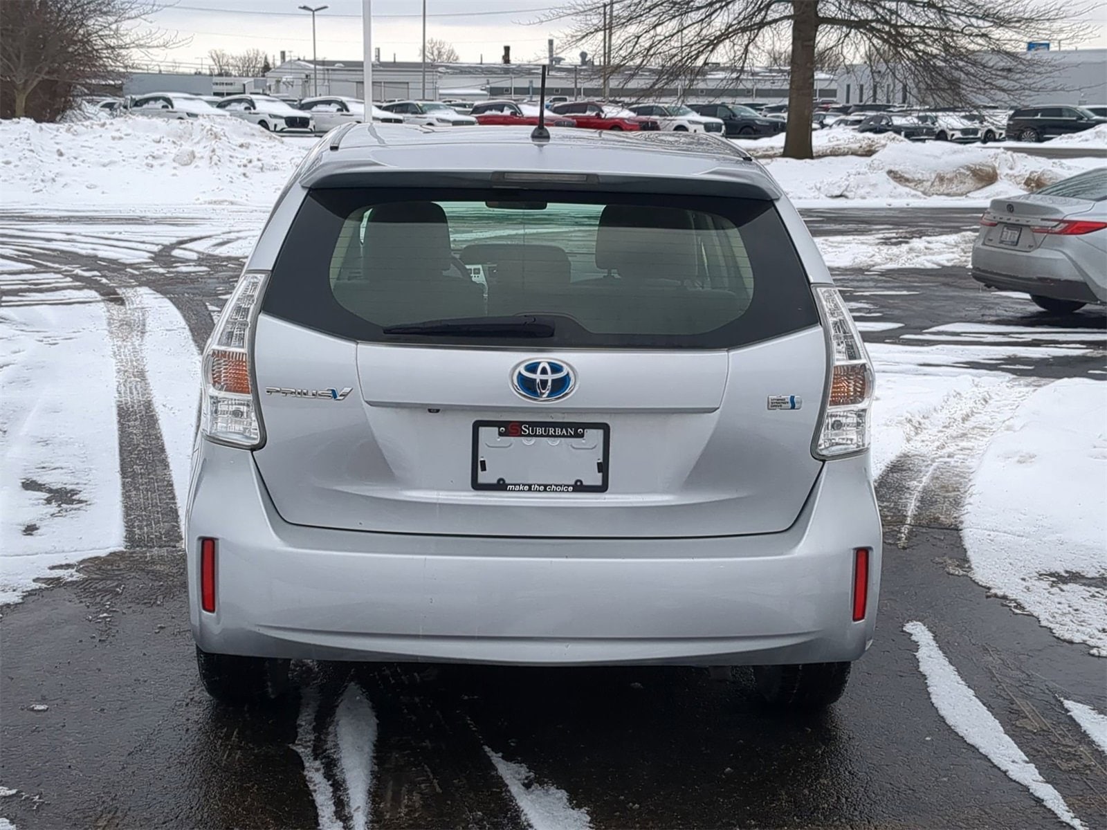 Thumbnail: 2012 Toyota Prius v - 13