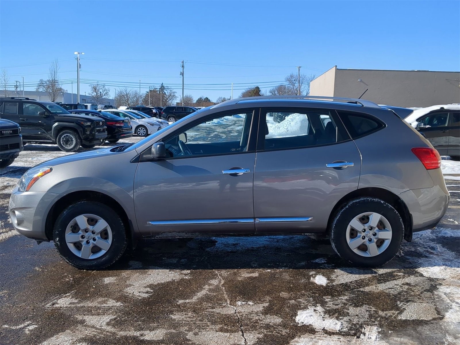 Thumbnail: 2015 Nissan Rogue - 11