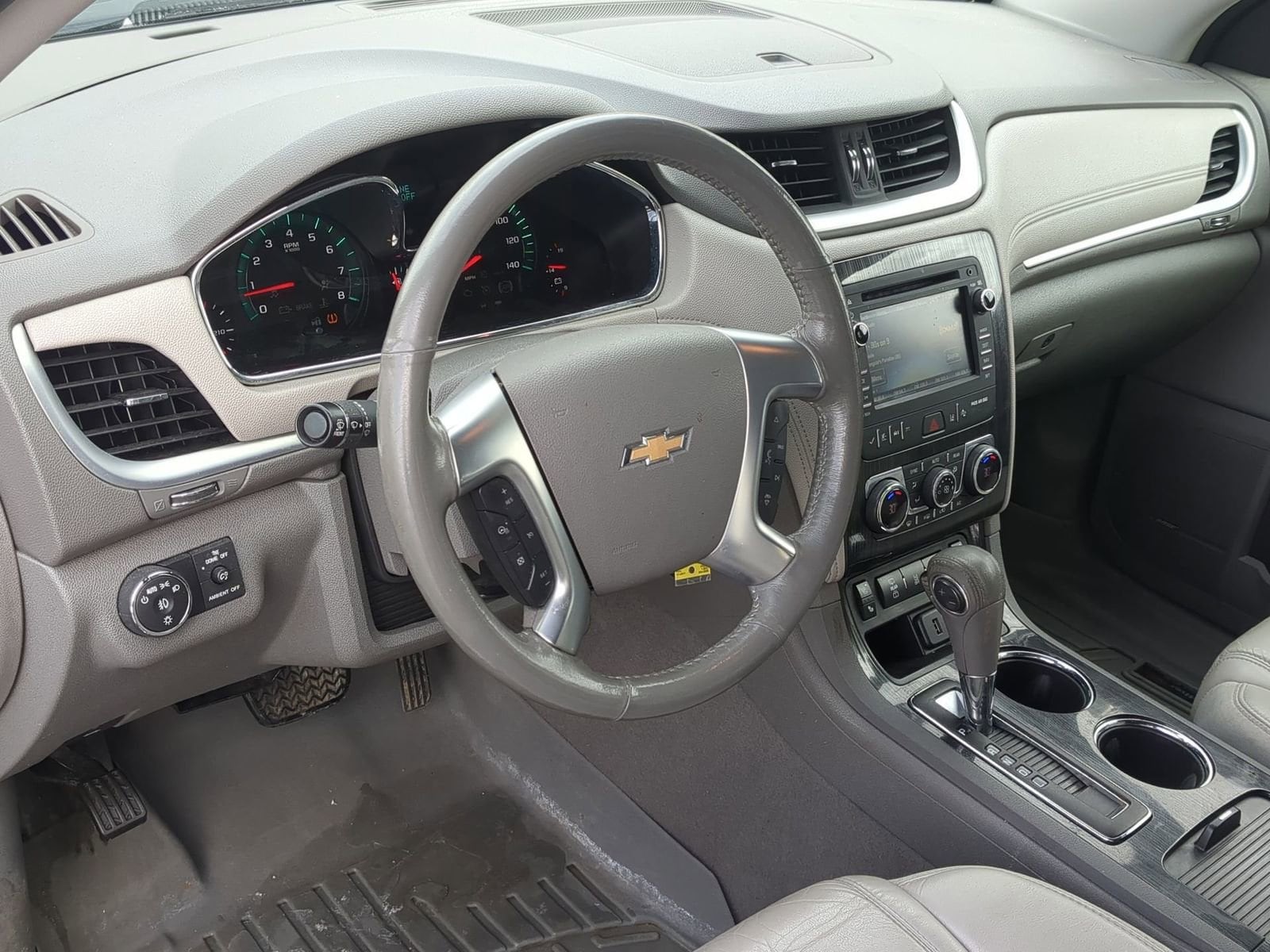 Thumbnail: 2015 Chevrolet Traverse - 10