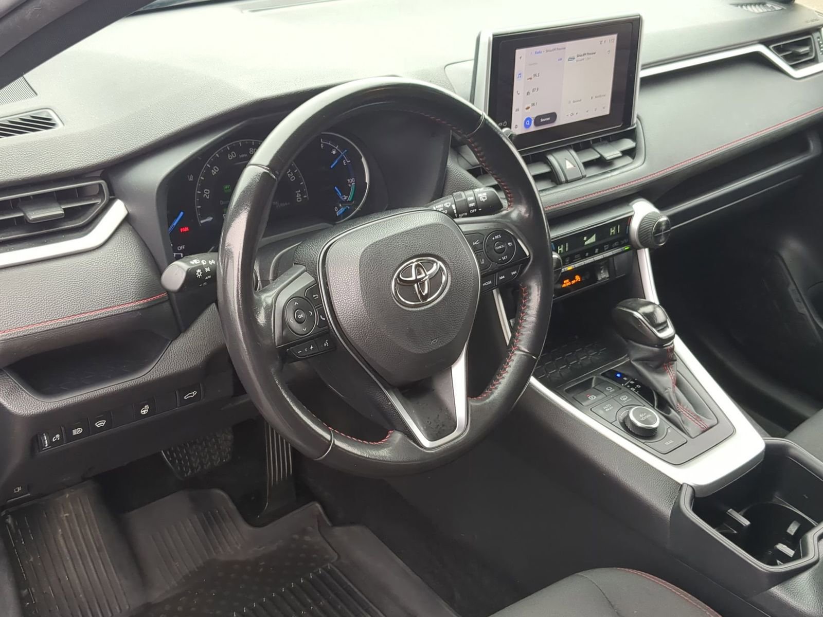 Thumbnail: 2023 Toyota RAV4 - 10