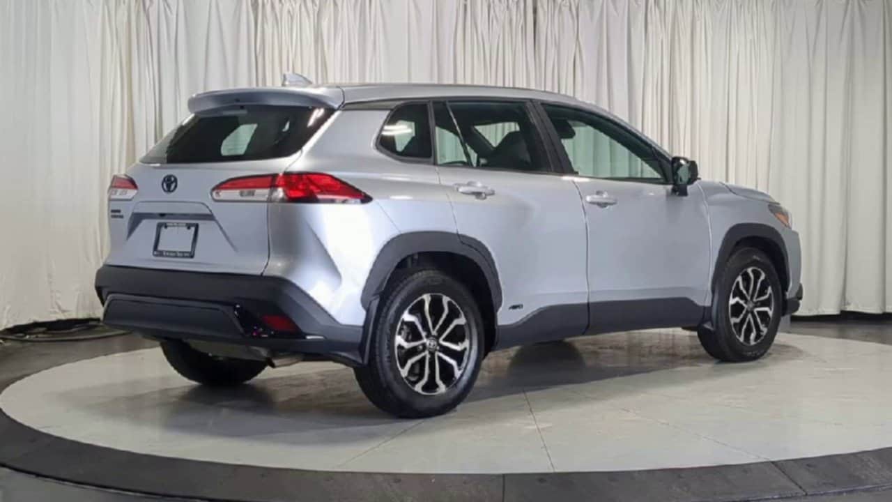 2024 Toyota Corolla Cross S - Photo 8
