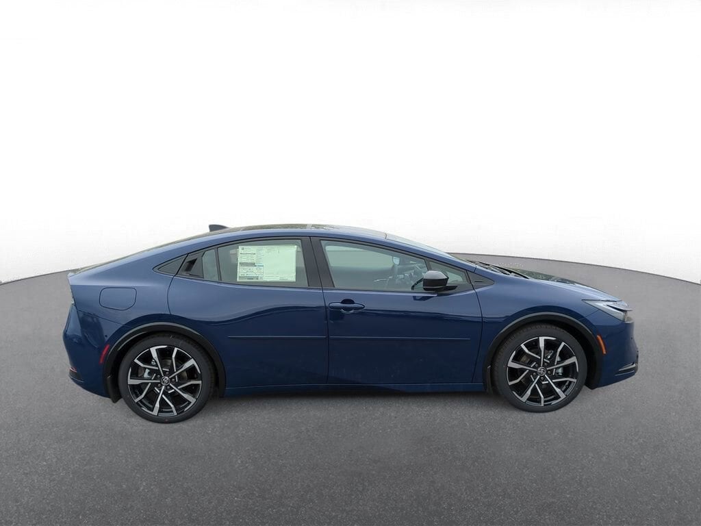 2025 Toyota Prius Plug-in 9