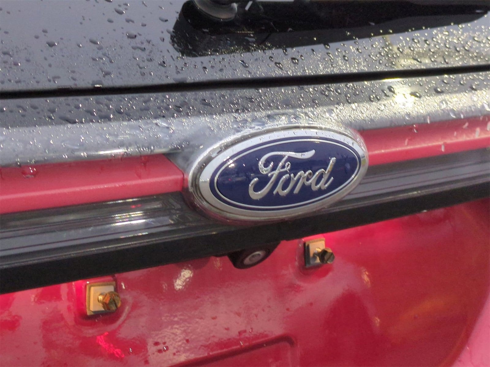 Thumbnail: 2018 Ford Edge - 12