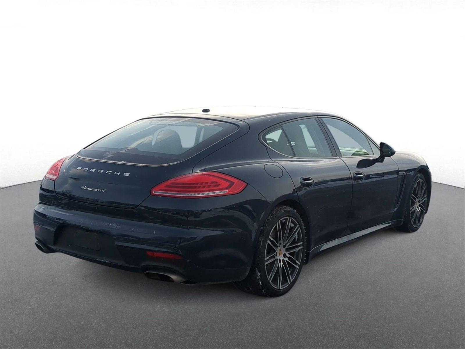 Thumbnail: 2015 Porsche Panamera - 8