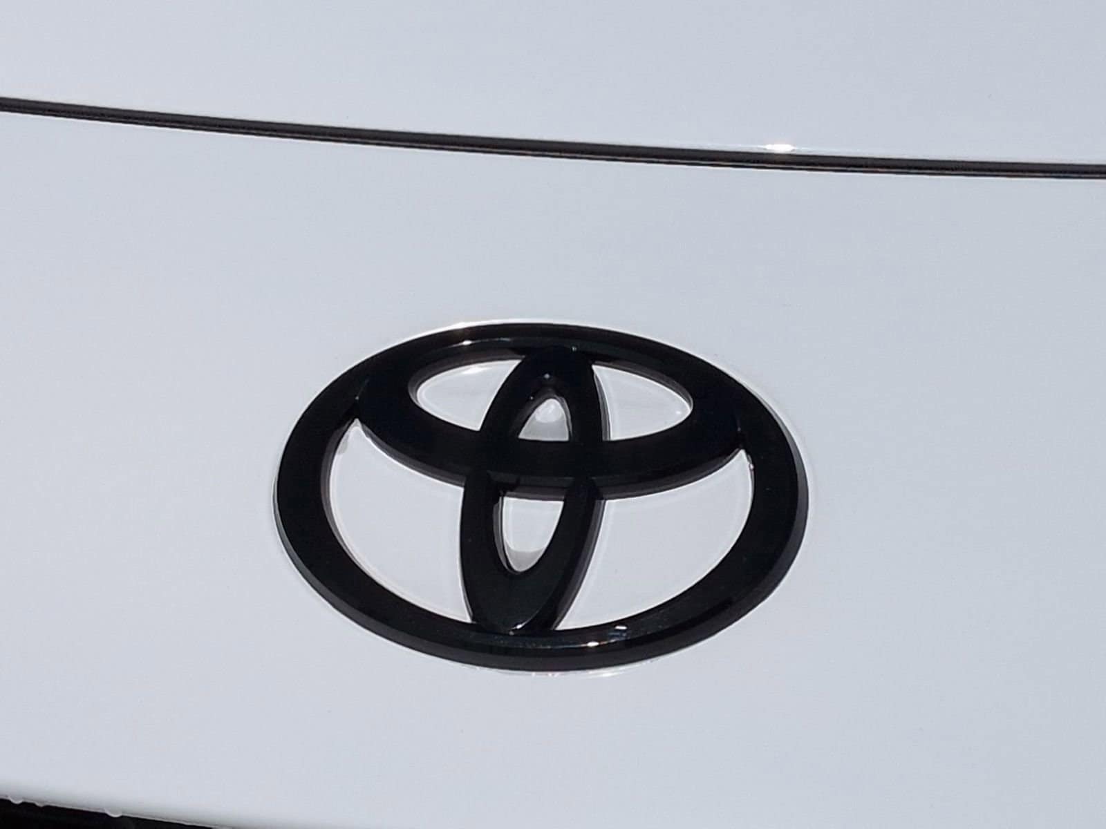 Thumbnail: 2026 Toyota Camry - 12