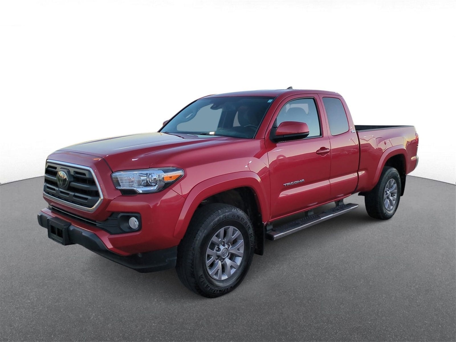 Thumbnail: 2018 Toyota Tacoma - 4