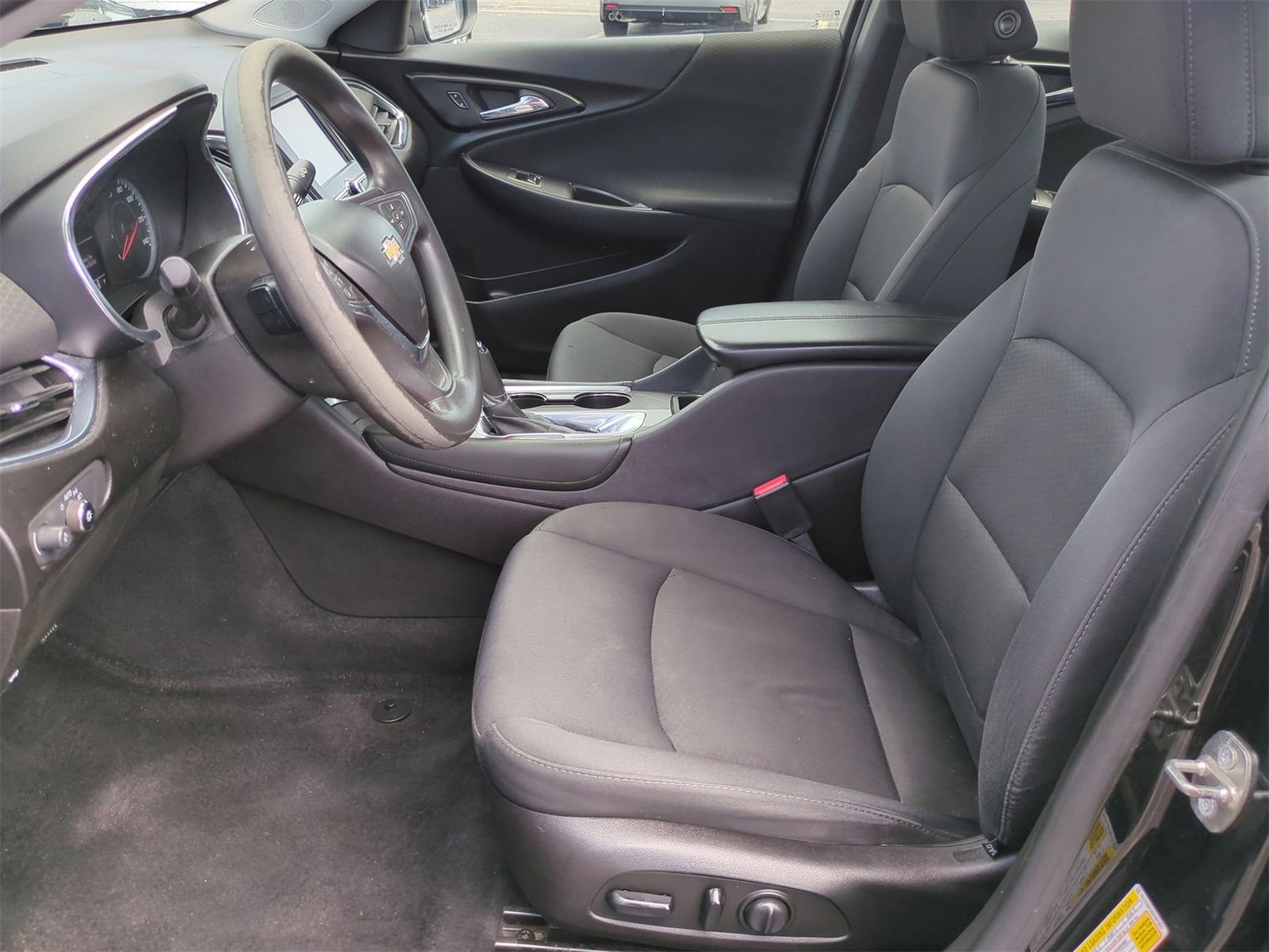 Thumbnail: 2016 Chevrolet Malibu - 15