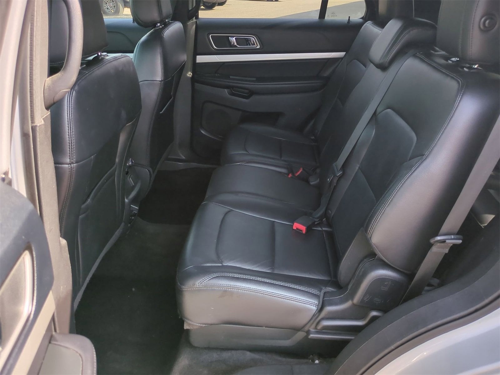 Thumbnail: 2016 Ford Explorer - 17