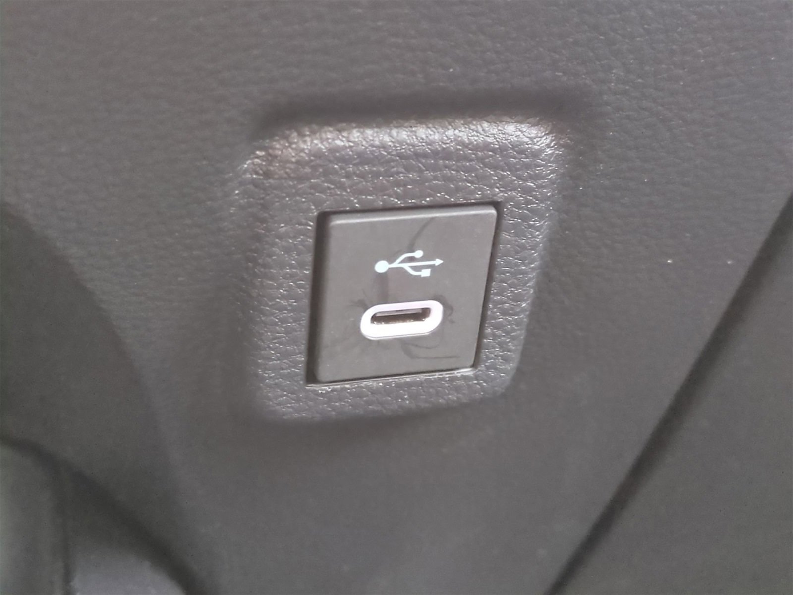 Thumbnail: 2025 Toyota Corolla - 31