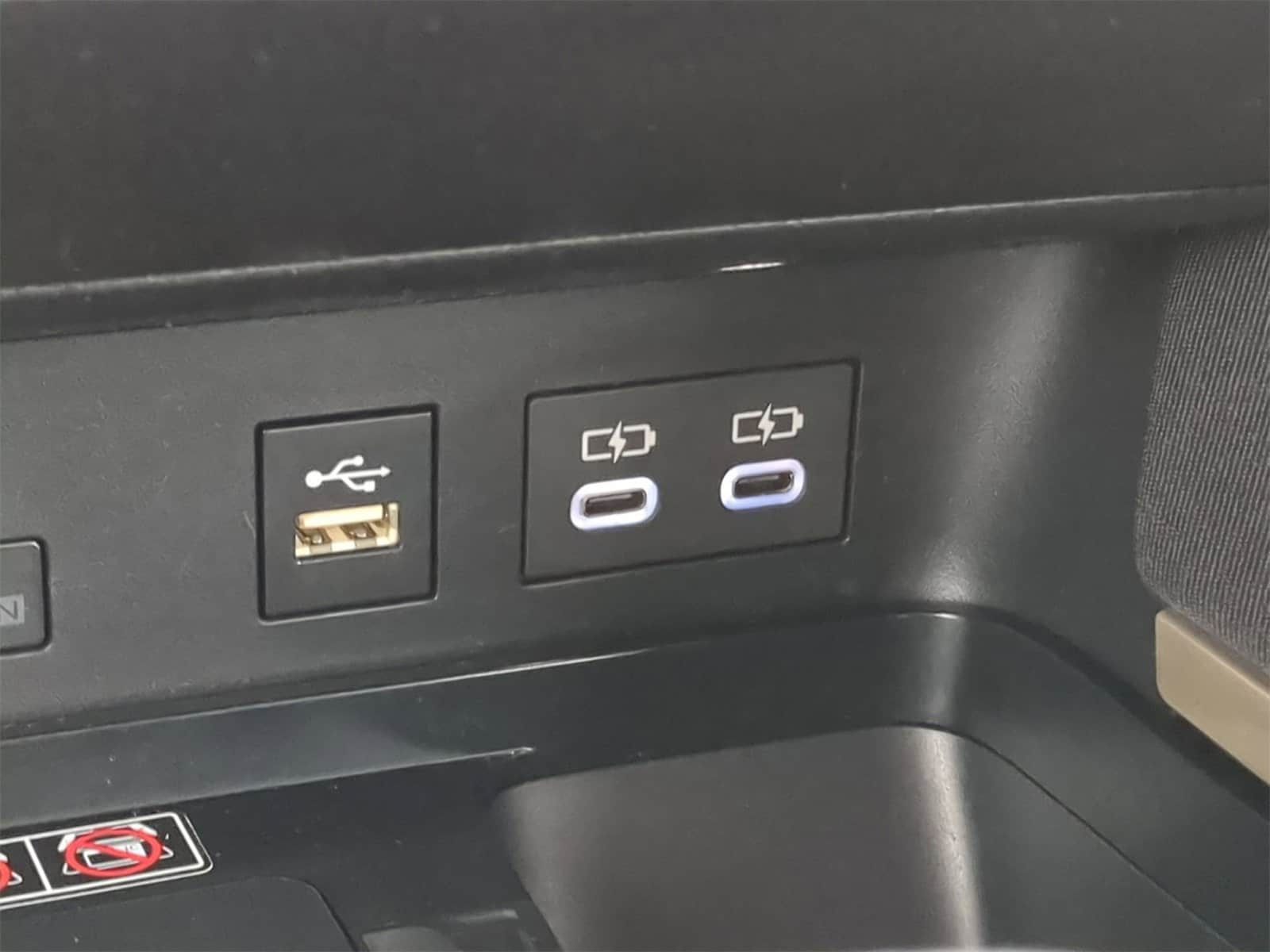 Thumbnail: 2025 Toyota Camry - 36