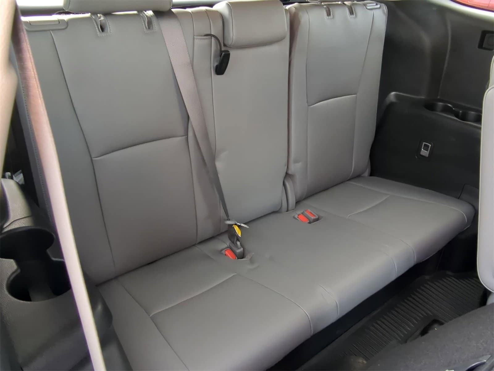 Thumbnail: 2023 Toyota Highlander - 29