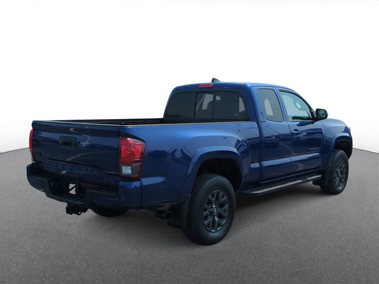 Thumbnail: 2022 Toyota Tacoma - 8