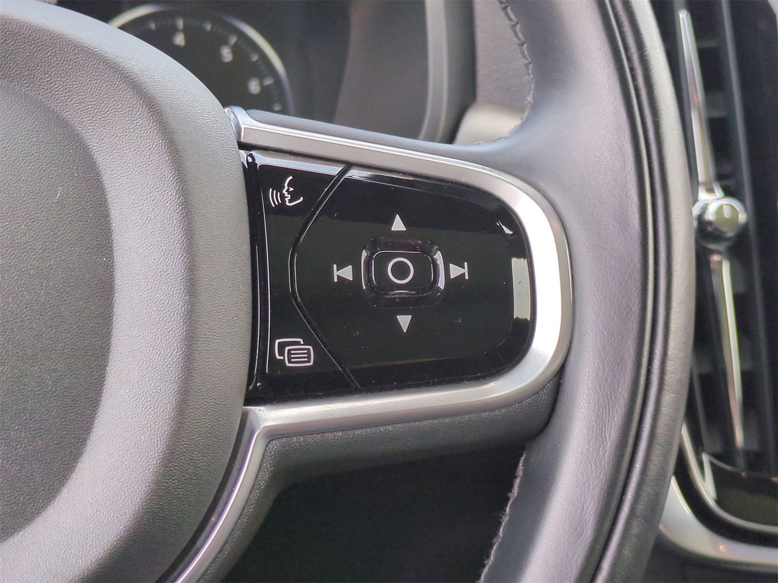 Thumbnail: 2020 Volvo S90 - 23