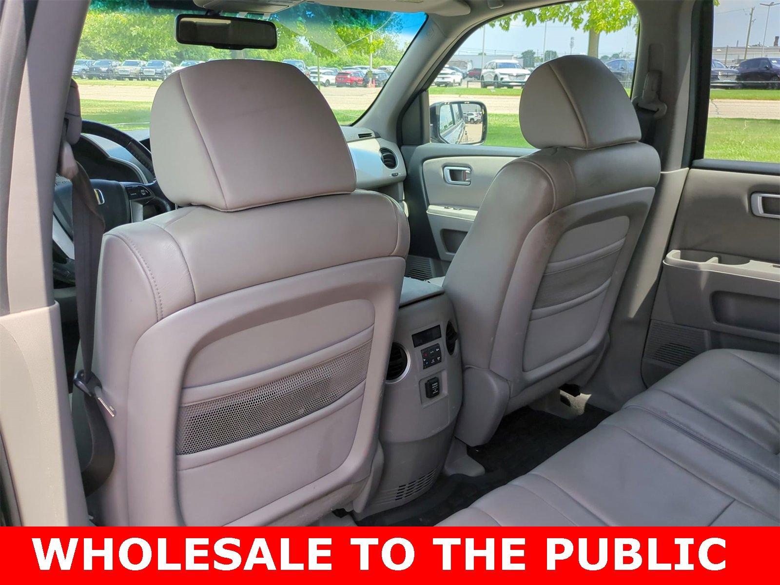 Thumbnail: 2011 Honda Pilot - 16