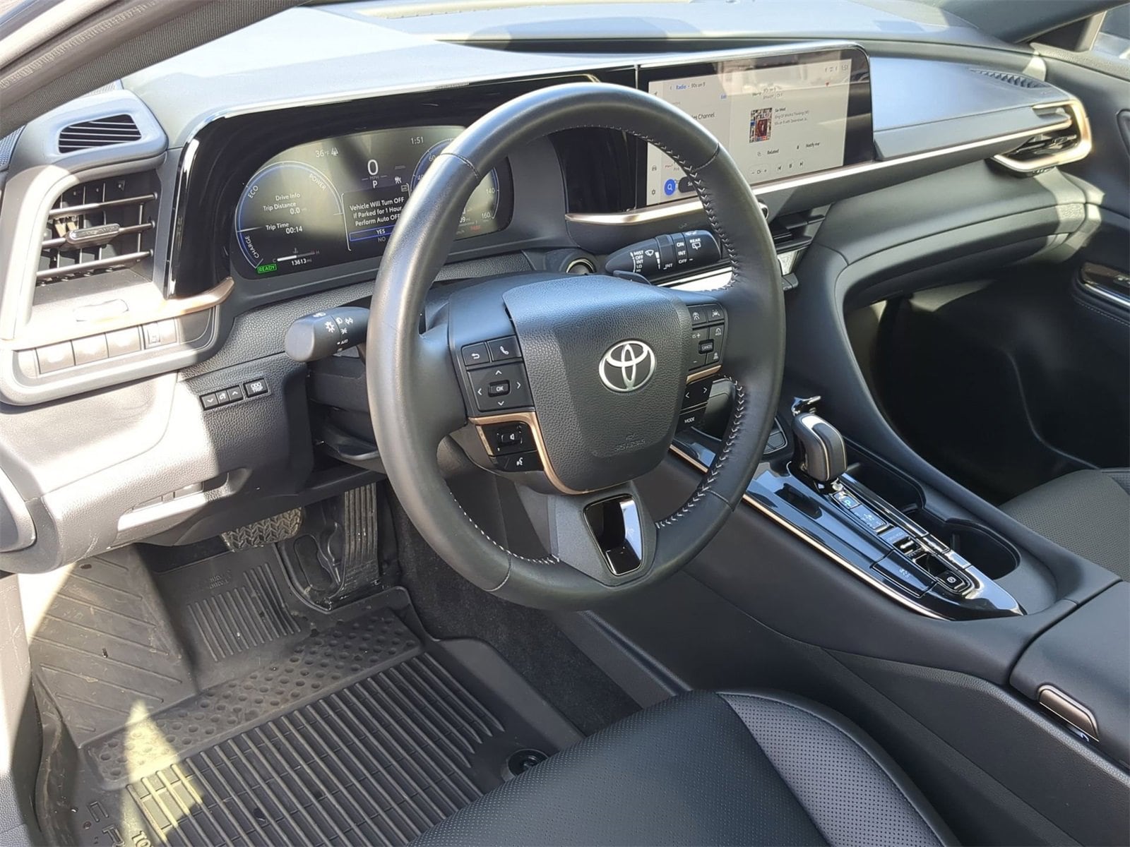 Thumbnail: 2025 Toyota Crown Signia - 10