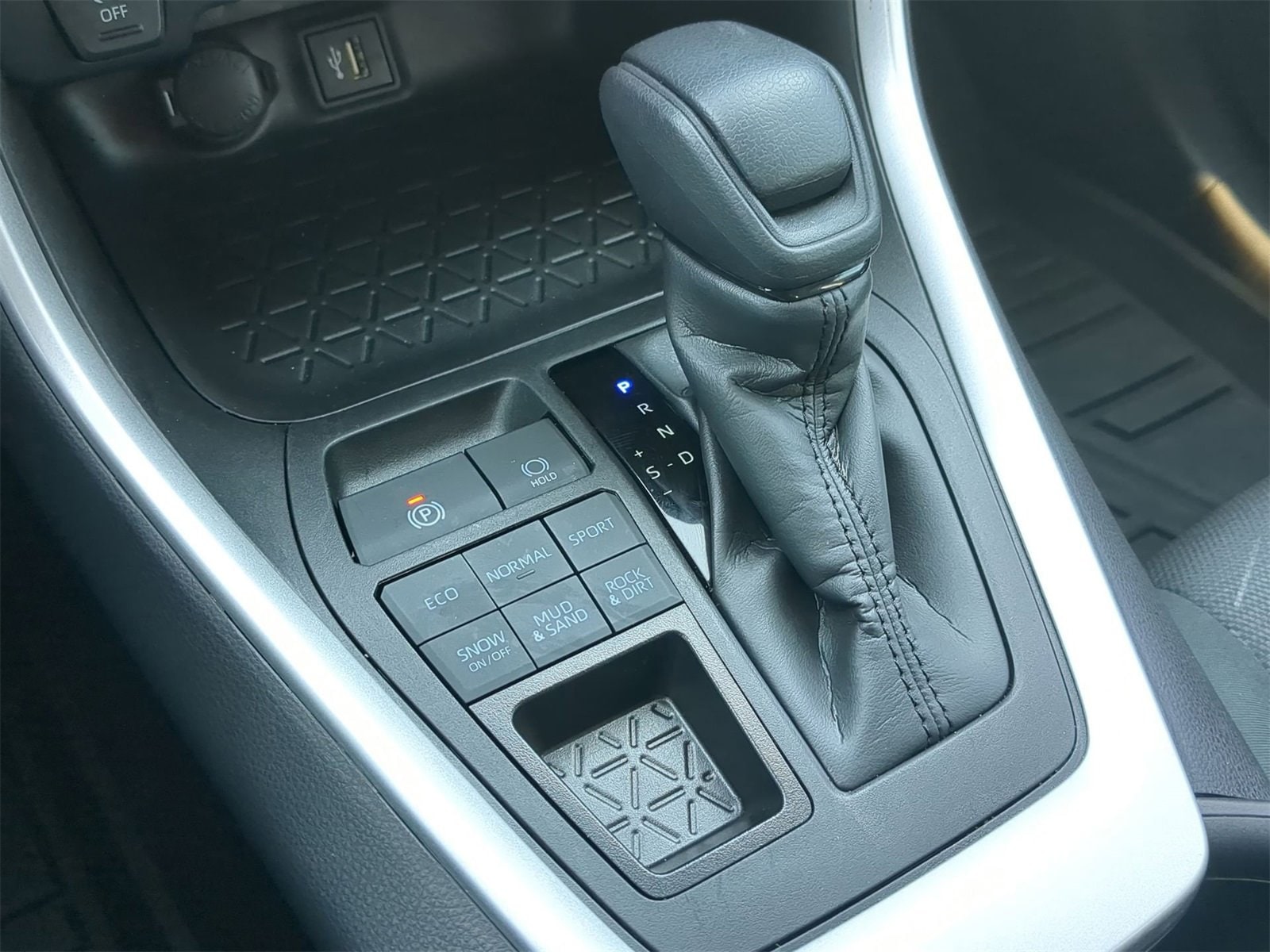 Thumbnail: 2023 Toyota RAV4 - 37