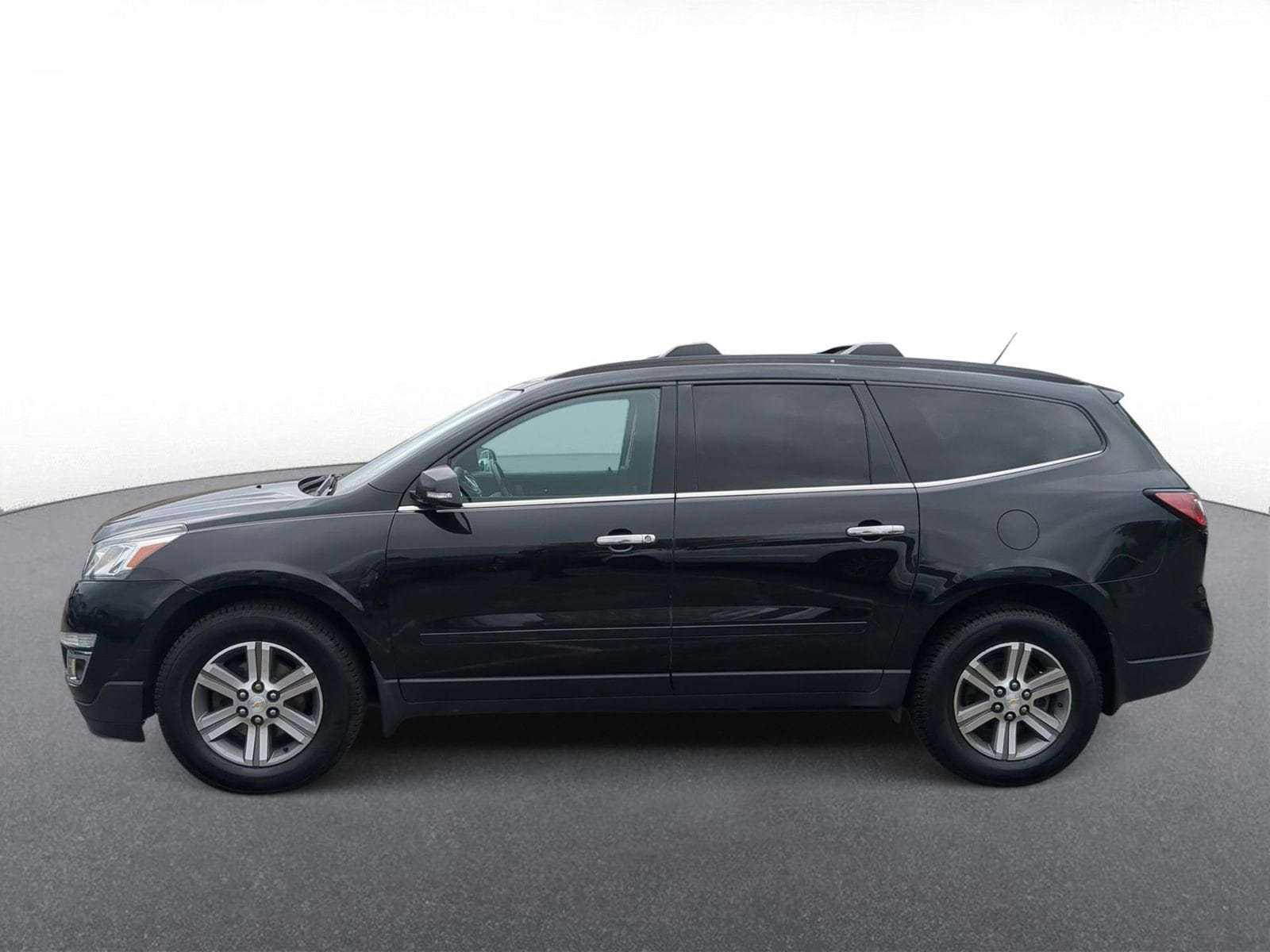 Thumbnail: 2015 Chevrolet Traverse - 5