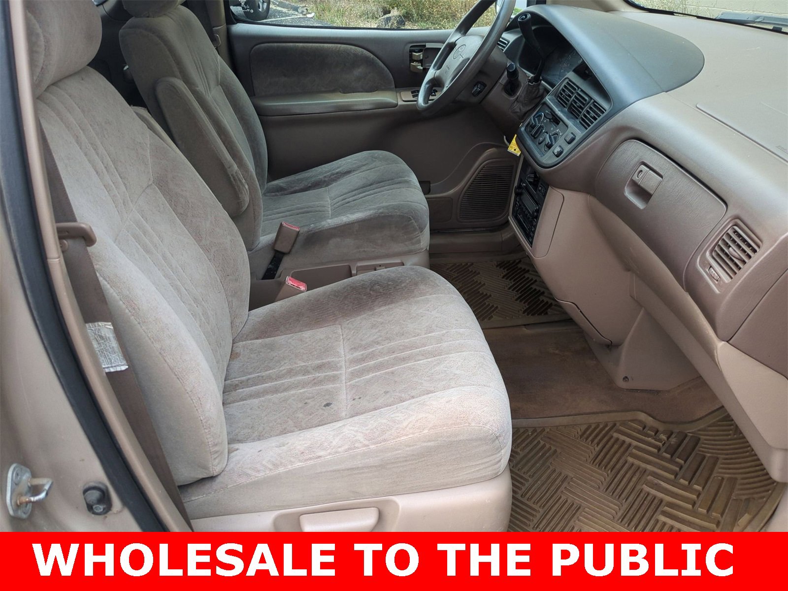 Thumbnail: 2000 Toyota Sienna - 18