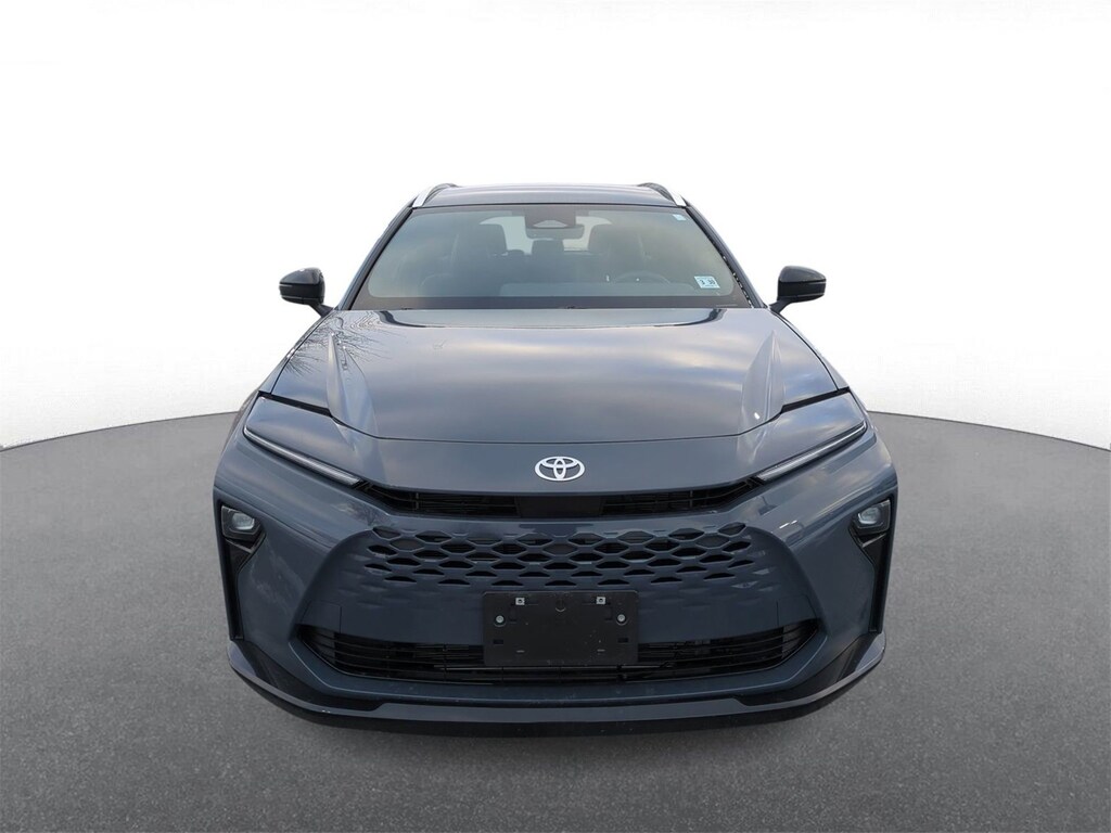 Used 2025 Toyota Crown Signia XLE SUV