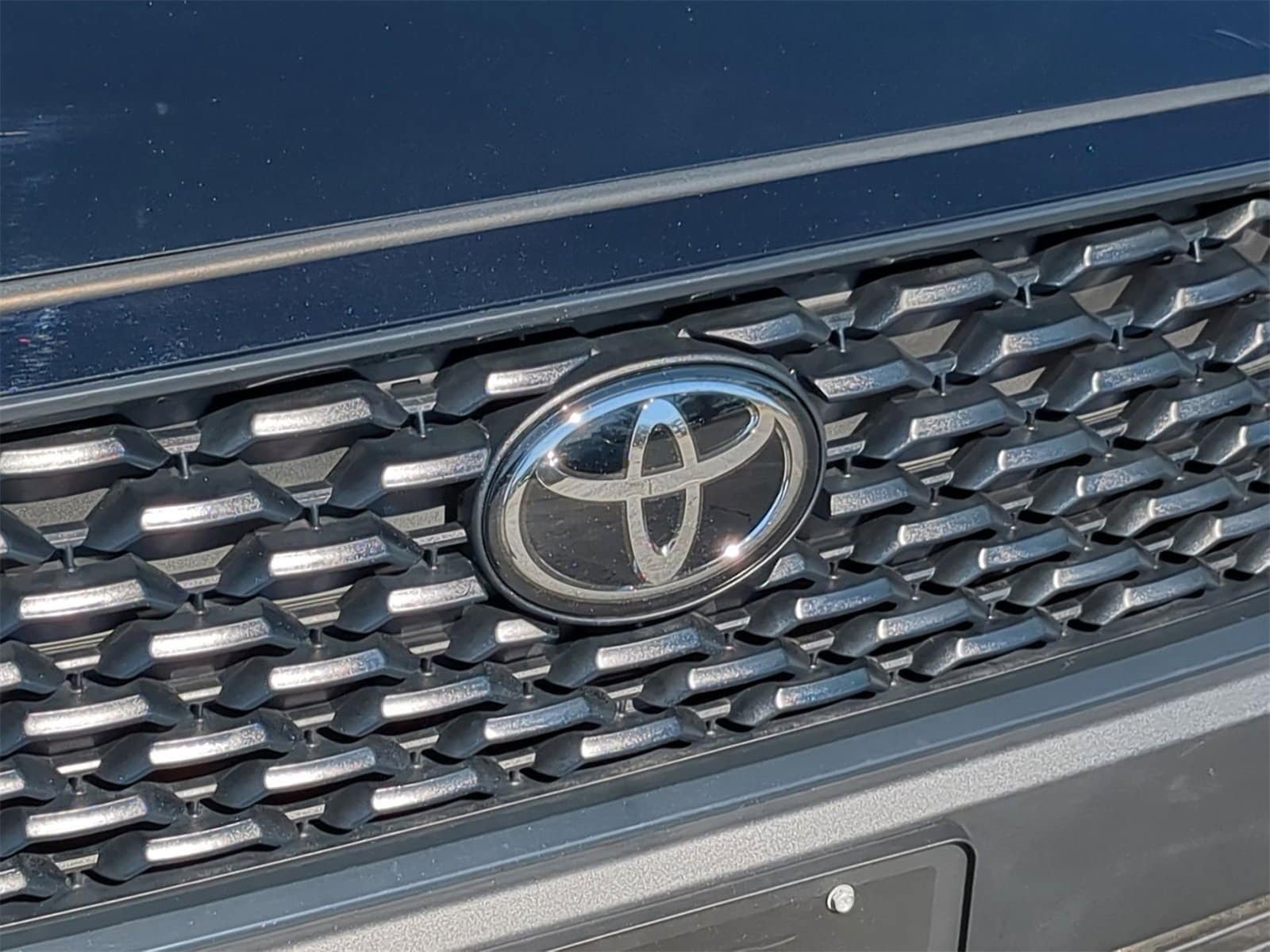 Thumbnail: 2025 Toyota Corolla Cross - 12