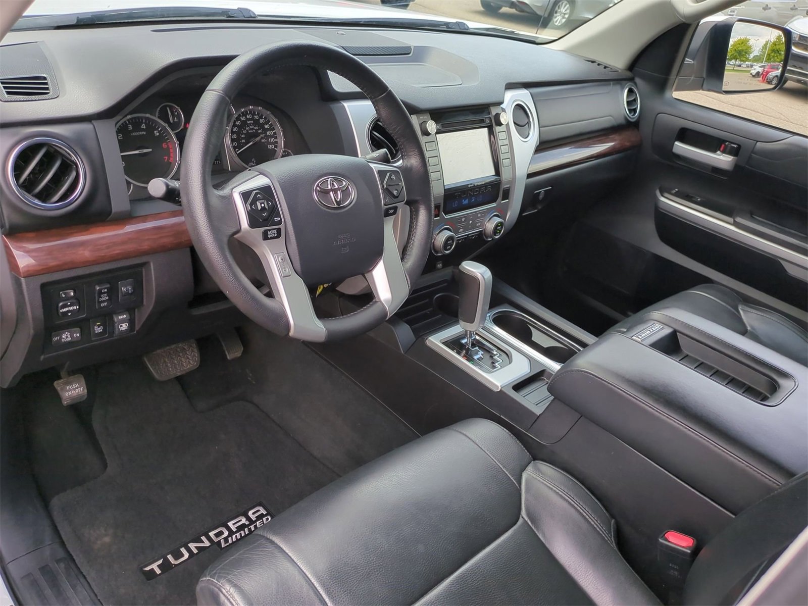 Thumbnail: 2016 Toyota Tundra - 10