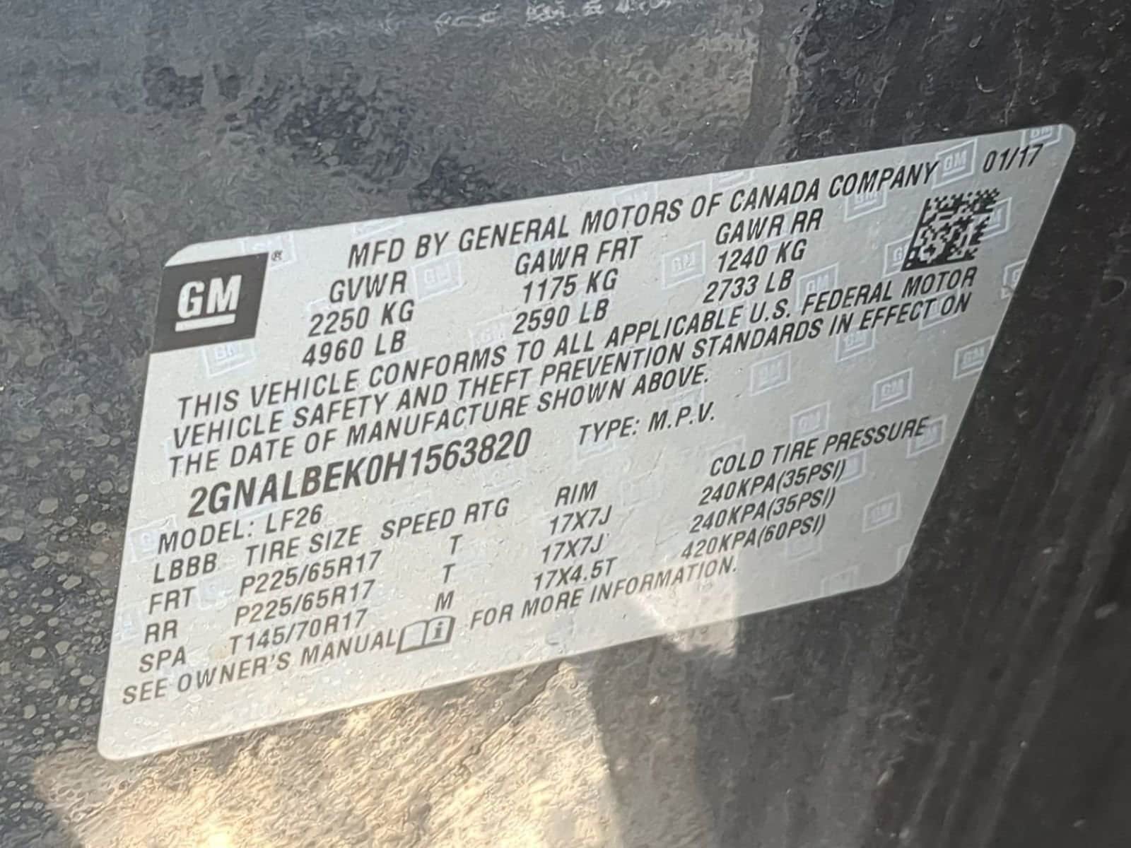 Thumbnail: 2017 Chevrolet Equinox - 32