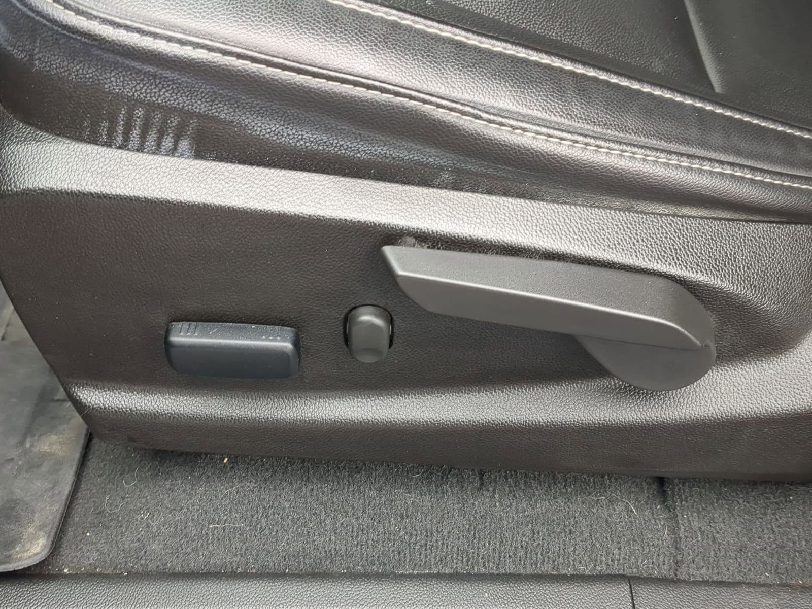 Thumbnail: 2022 Chevrolet Colorado - 17