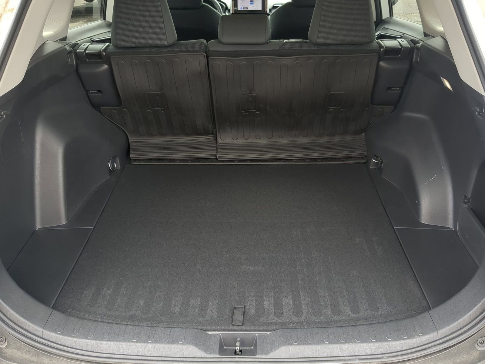 Thumbnail: 2023 Toyota RAV4 - 32