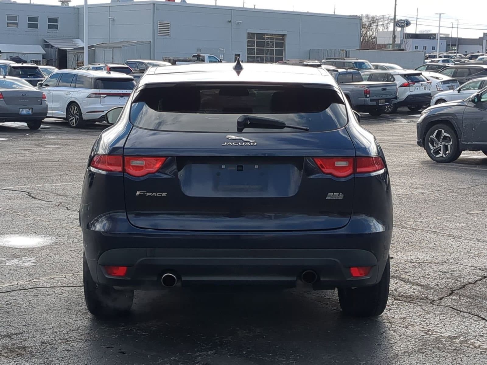 Thumbnail: 2017 Jaguar F-Pace - 13