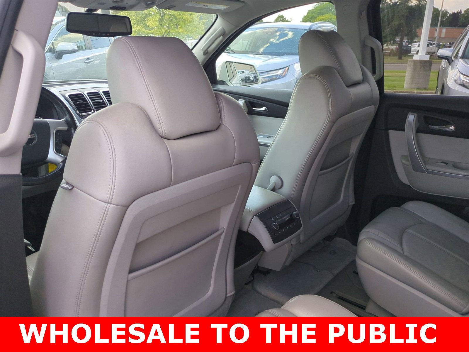 Thumbnail: 2010 GMC Acadia - 18