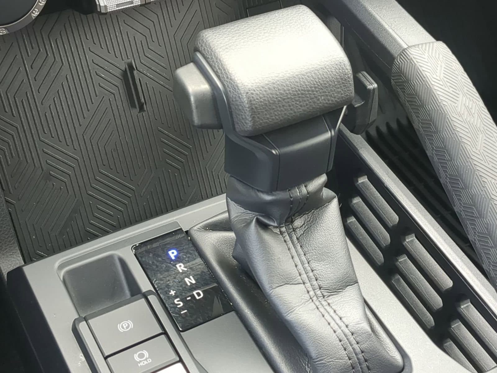 Thumbnail: 2024 Toyota Tacoma - 30