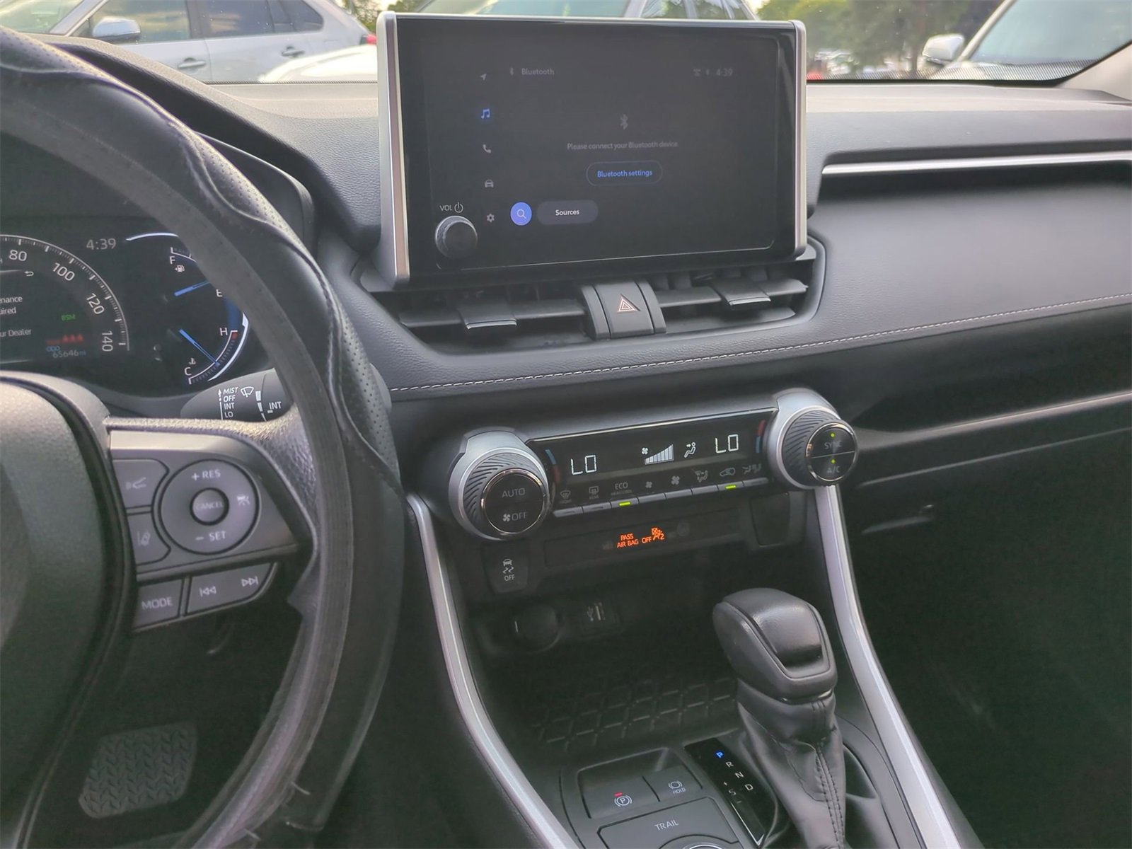 Thumbnail: 2024 Toyota RAV4 - 27