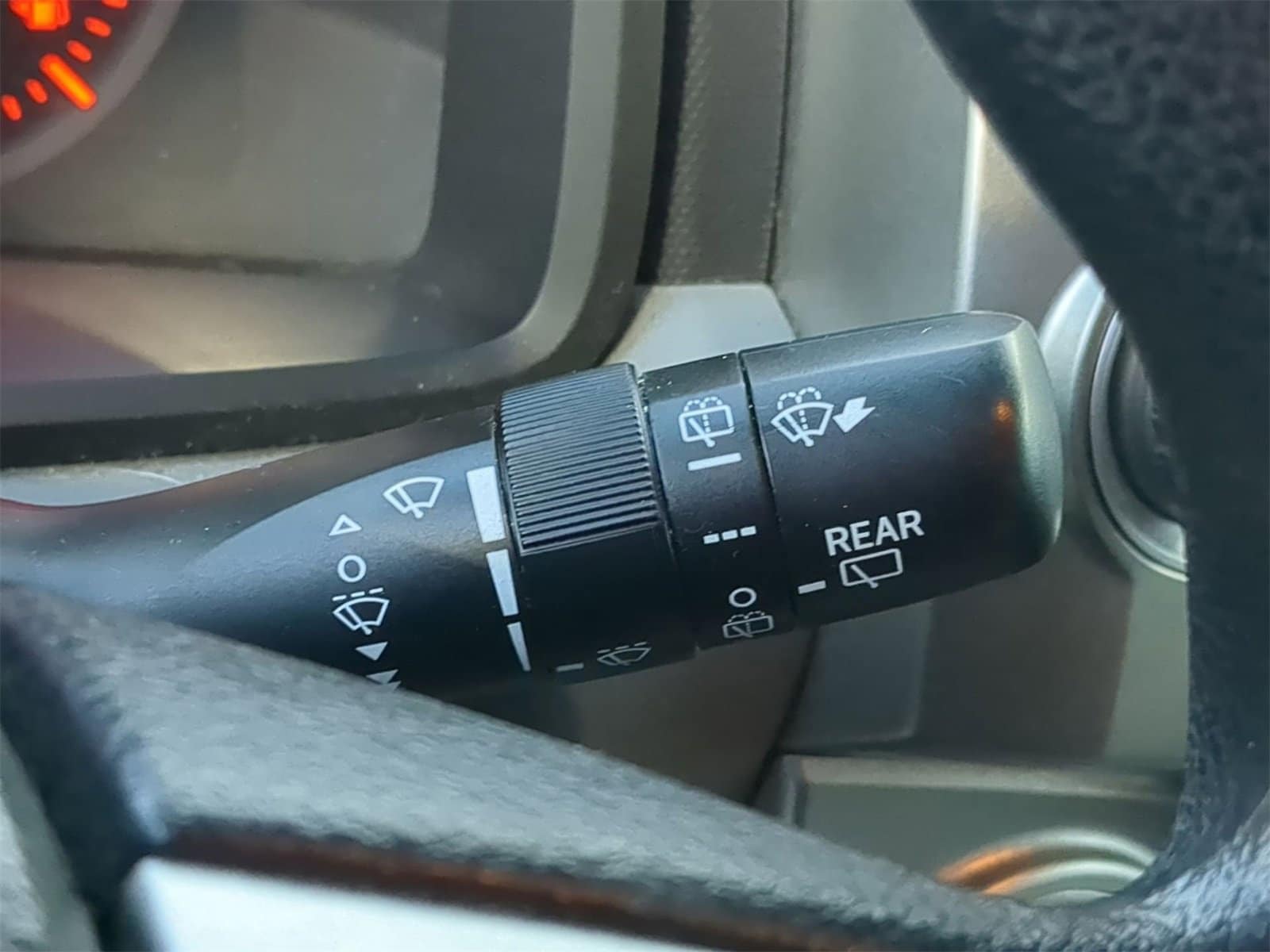 Thumbnail: 2011 Toyota 4Runner - 32