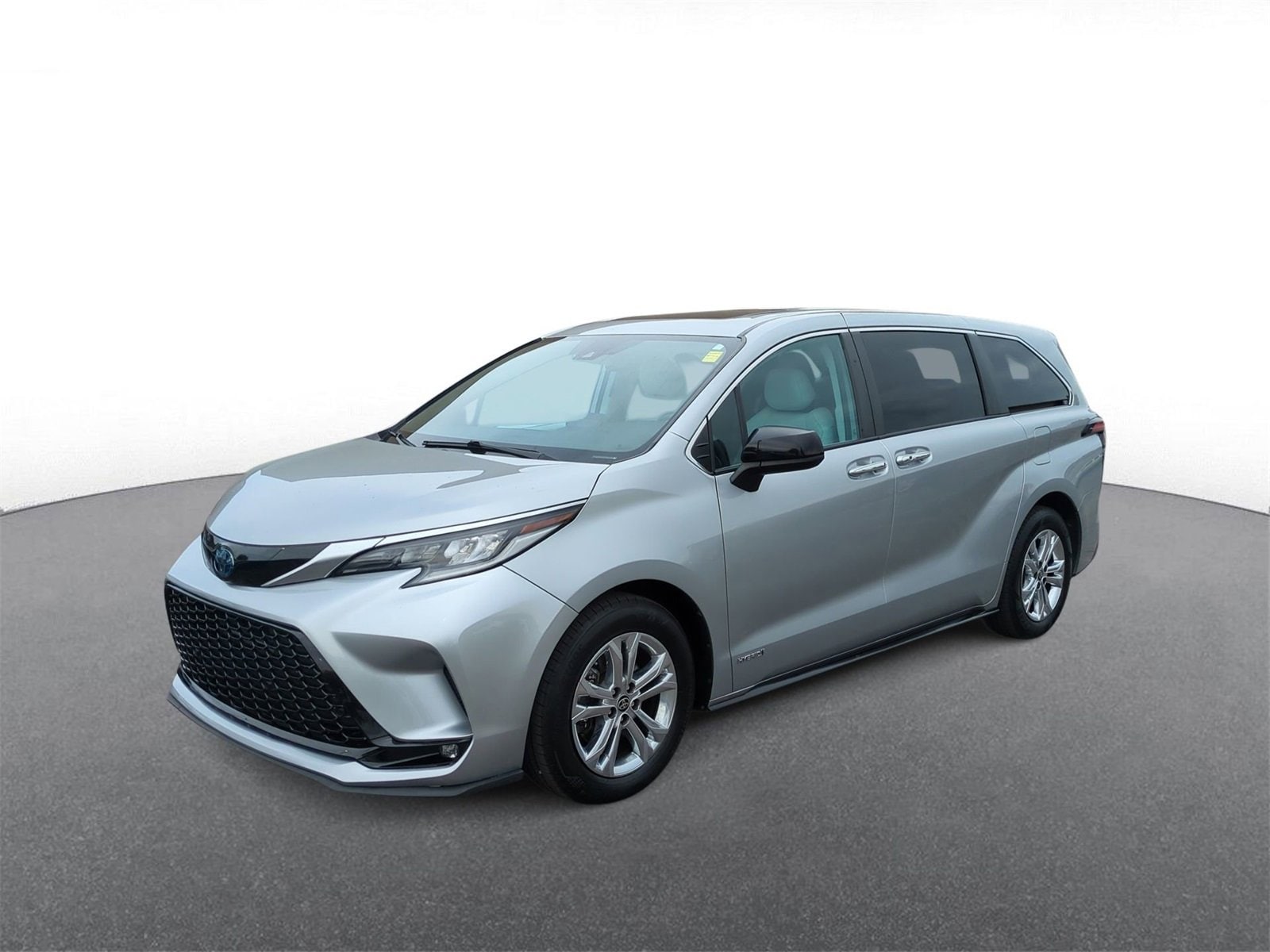 Thumbnail: 2021 Toyota Sienna - 4
