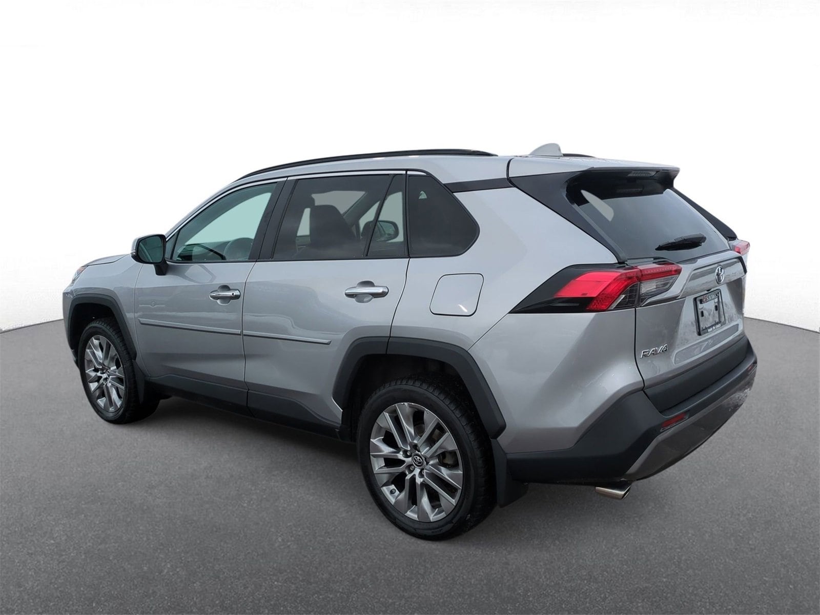 Thumbnail: 2019 Toyota RAV4 - 6
