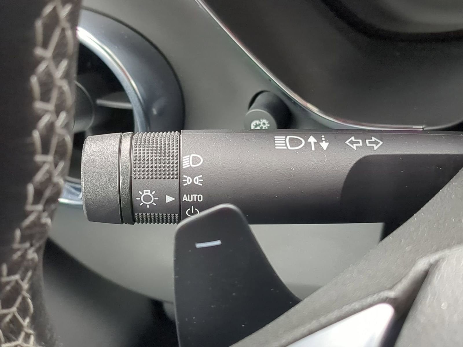 Thumbnail: 2022 Chevrolet Camaro - 24