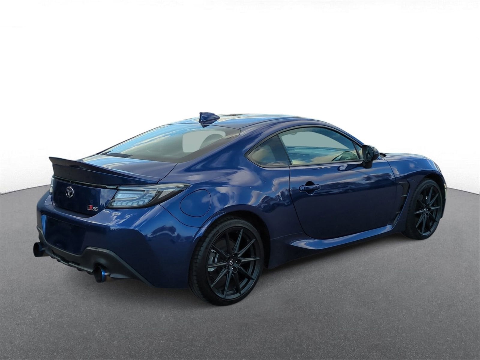 Thumbnail: 2023 Toyota GR86 - 8