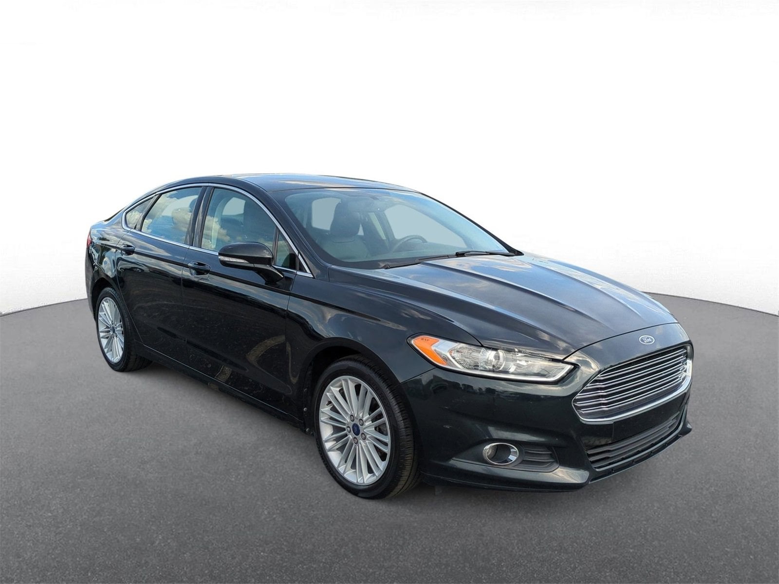 Thumbnail: 2014 Ford Fusion - 2